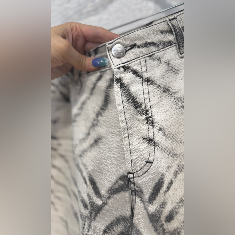 SUPER RARE HTF Vintage 2002 Just Cavalli Ombre Zebra Print Flared Jeans 29 NWOT - Picture 4 of 16
